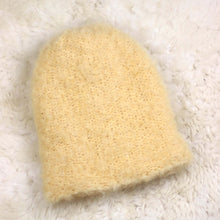 Lataa kuva Galleria-katseluun, Karvainen myssy