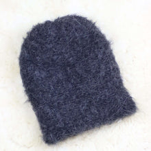 Lataa kuva Galleria-katseluun, Karvainen myssy