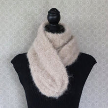 Lataa kuva Galleria-katseluun, Pehmeä alpakkavillahuivi