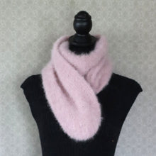 Lataa kuva Galleria-katseluun, Pehmeä alpakkavillahuivi