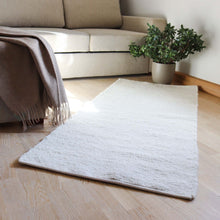 Lataa kuva Galleria-katseluun, Alpakavillane vaip