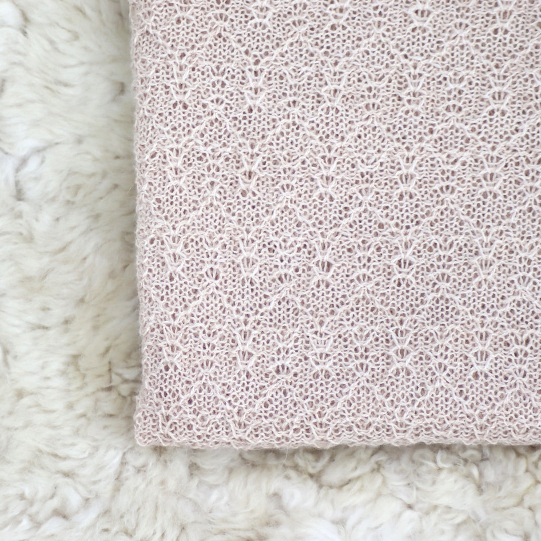 Beebialpakavillainen pusero