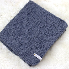 Lataa kuva Galleria-katseluun, Luksuslik beebialpaka villane sall
