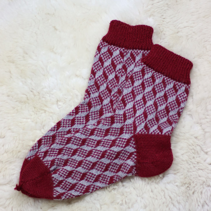 TAAS SAATAVILLA! 100% alpakavillaiset miesten sukat