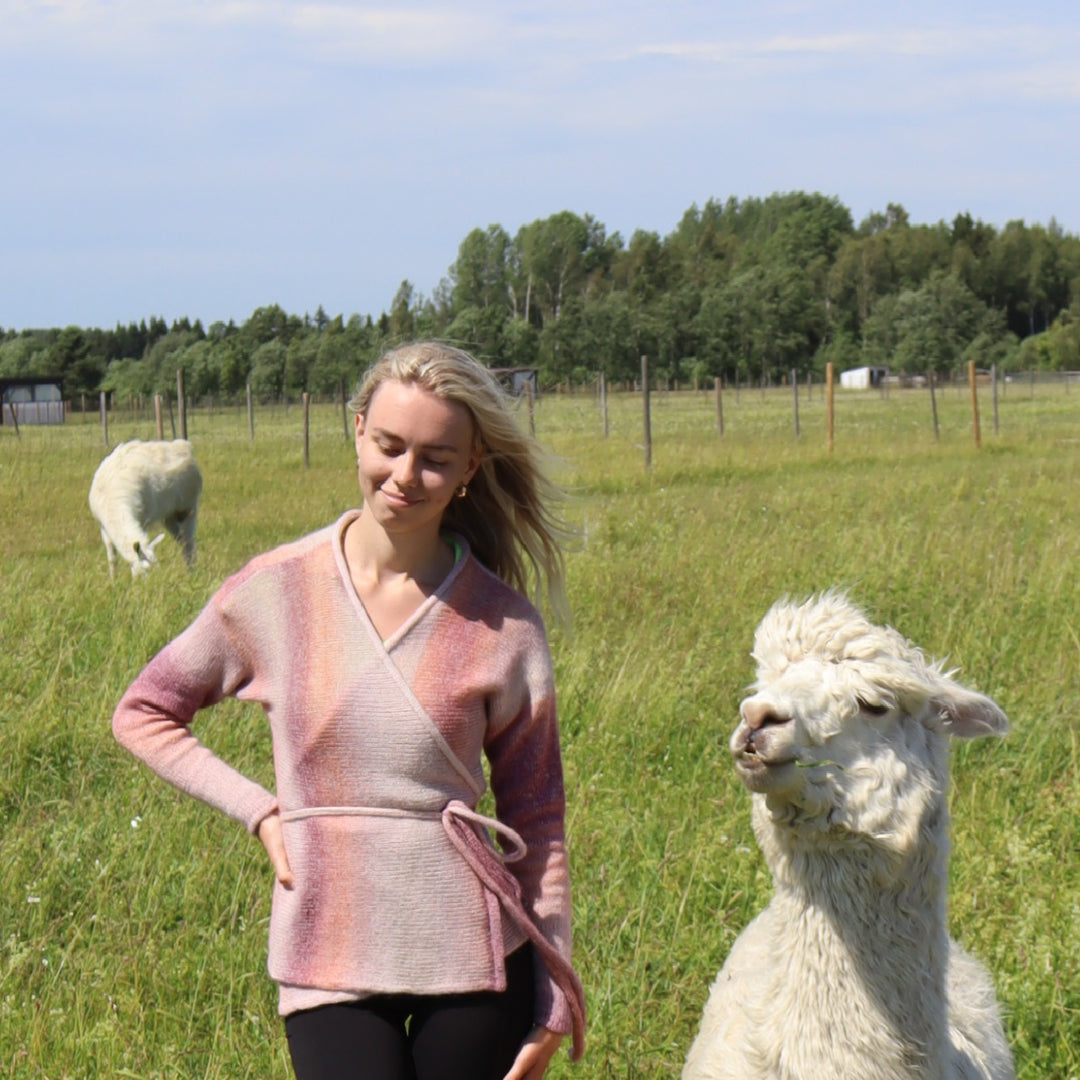 Hellä kietaisuneule