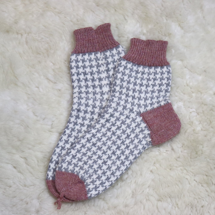 TAAS SAADAVAL! Retro sokid