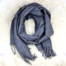 Lataa kuva Galleria-katseluun, Ühevärviline beebialpaka villane sall
