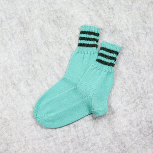 Kolmen raidan sukat lapsille